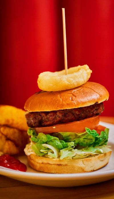 Hamburger with potato wedges