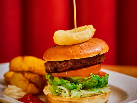 Hamburger with potato wedges